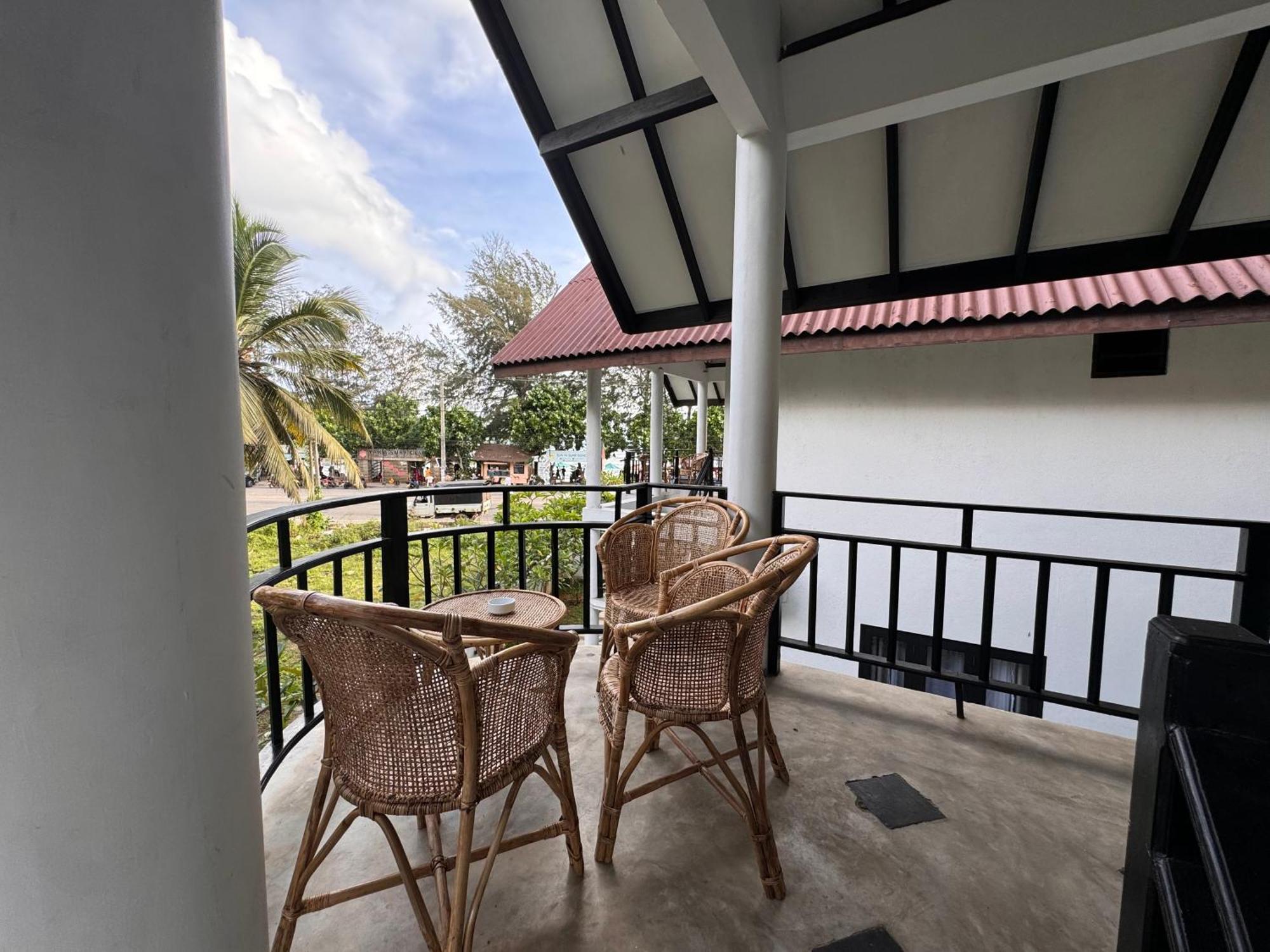 Neo Bay Hotel Weligama Kültér fotó