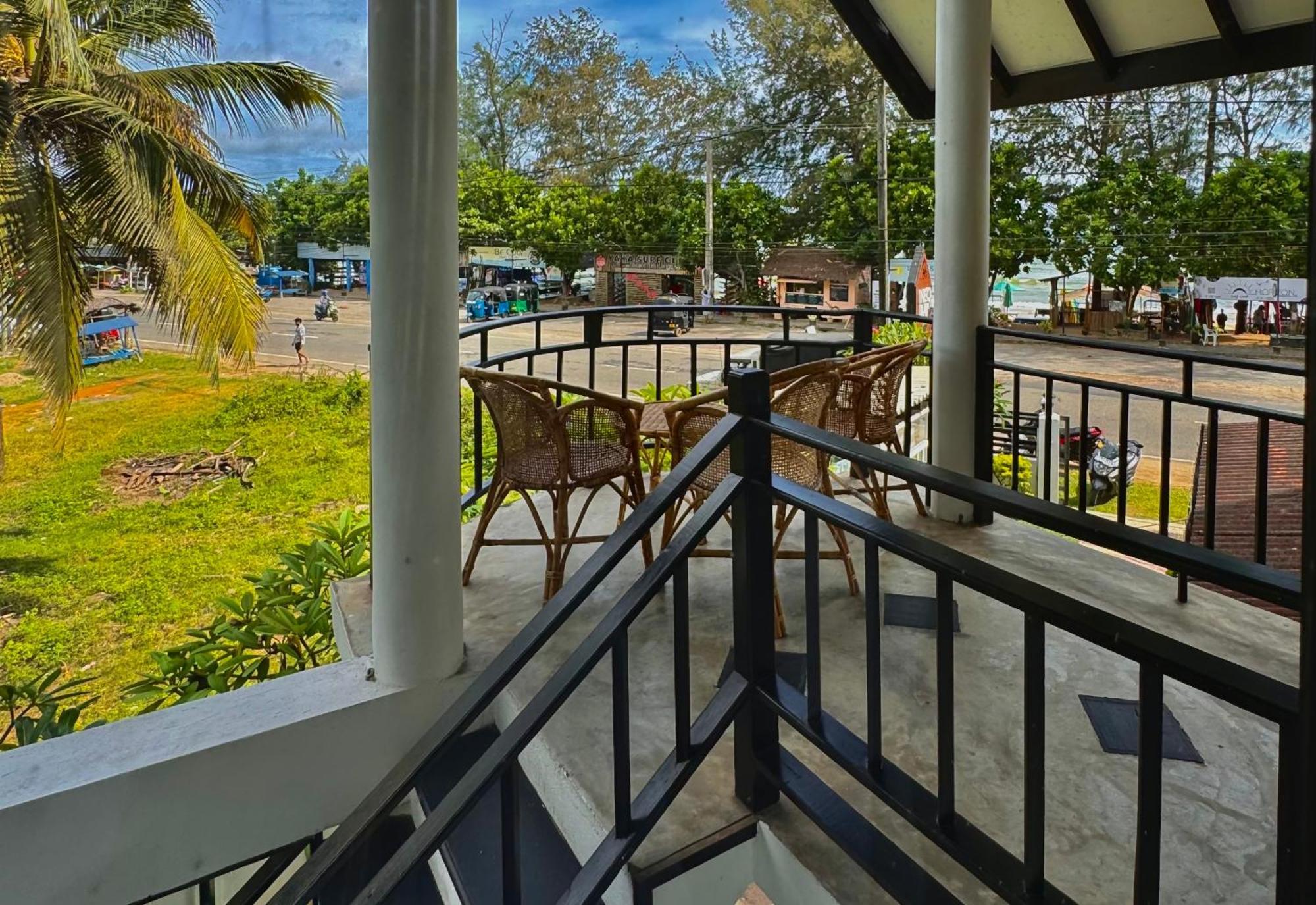 Neo Bay Hotel Weligama Kültér fotó